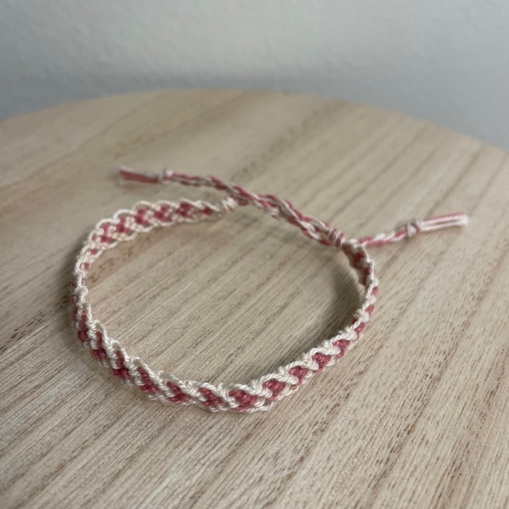 Pink Cream‎ Hearts Woven Bracelet